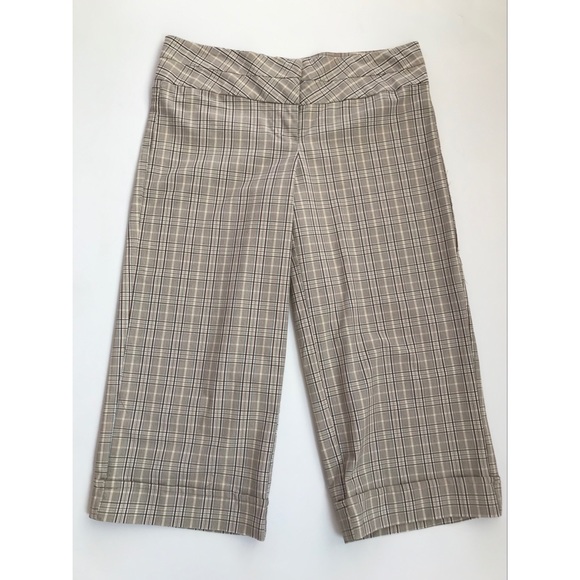 Ella J Capris    7 - Picture 6 of 6